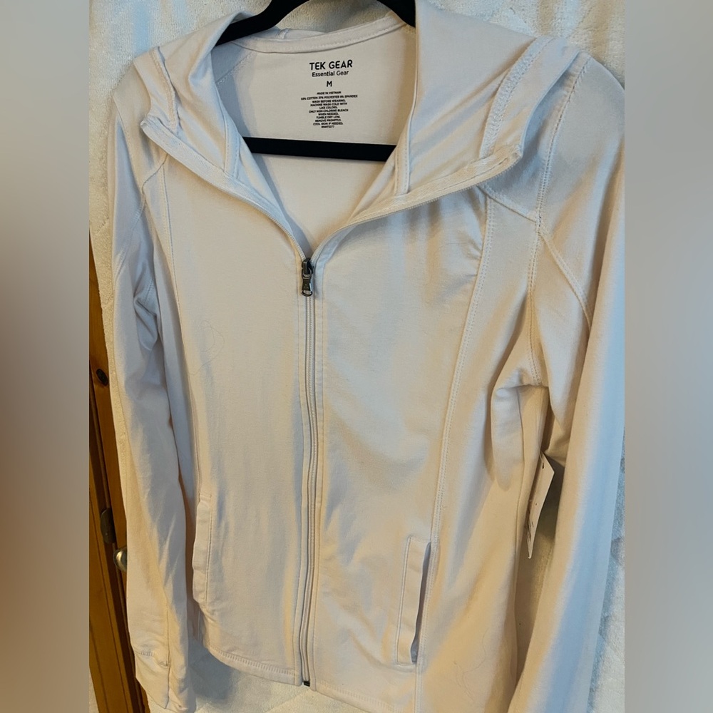 NEW  Tek Gear Jacket women’s soft sport front Zipper jacket hoodie cream